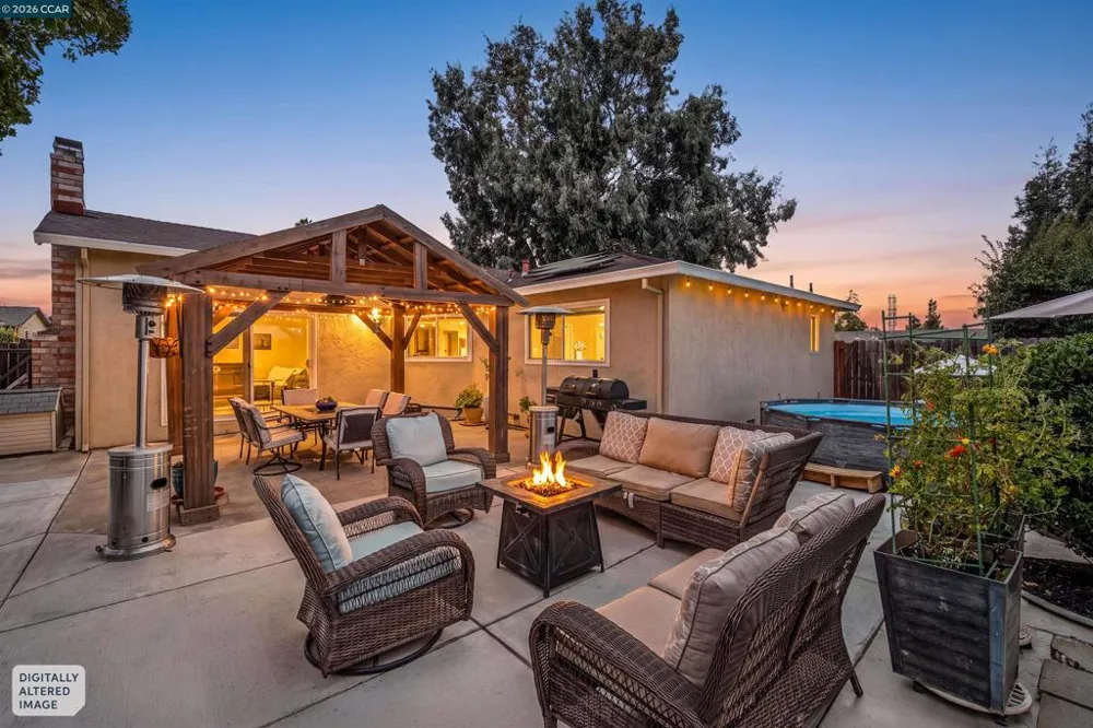 2115 Ackerman Dr Pittsburg, CA 94565