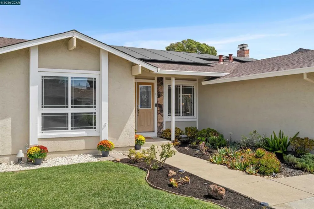 2115 Ackerman Dr Pittsburg, CA 94565