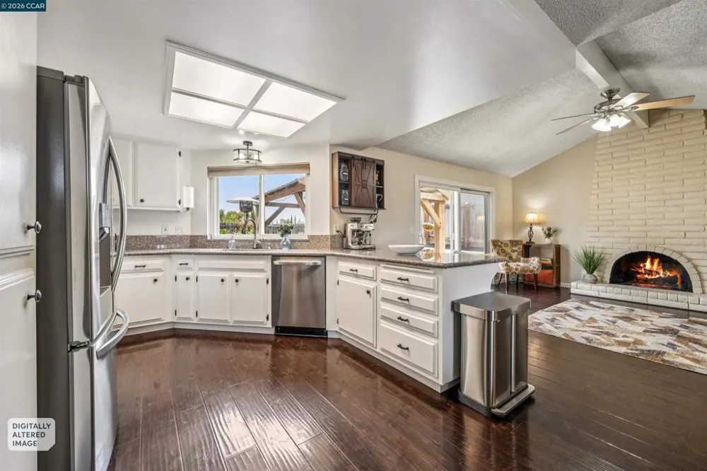 2115 Ackerman Dr Pittsburg, CA 94565