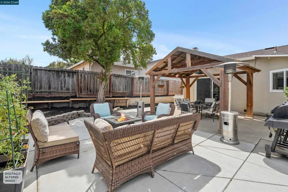 2115 Ackerman Dr Pittsburg, CA 94565