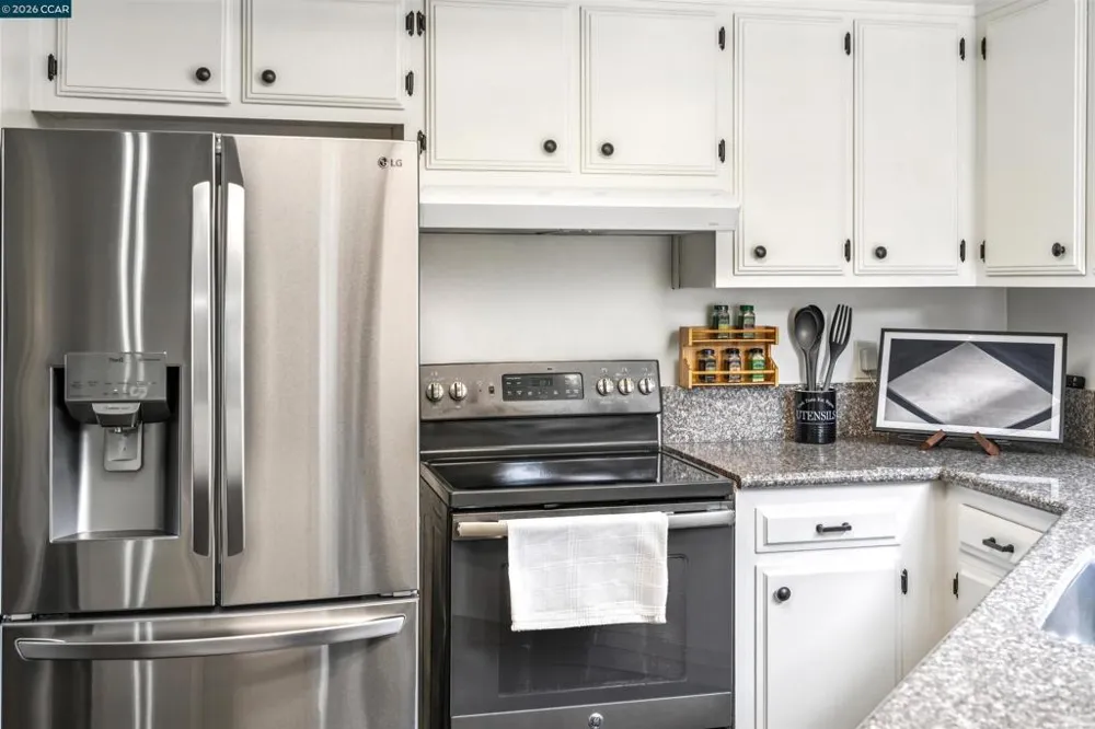 2115 Ackerman Dr Pittsburg, CA 94565