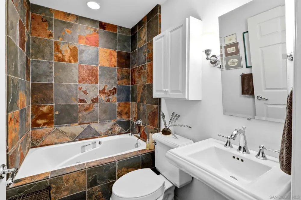 1624 Forestdale Dr Encinitas, CA 92024