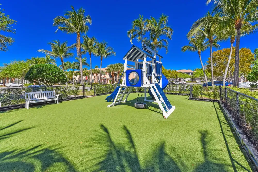 2811 Grande Parkway Palm Beach Gardens, FL 33410