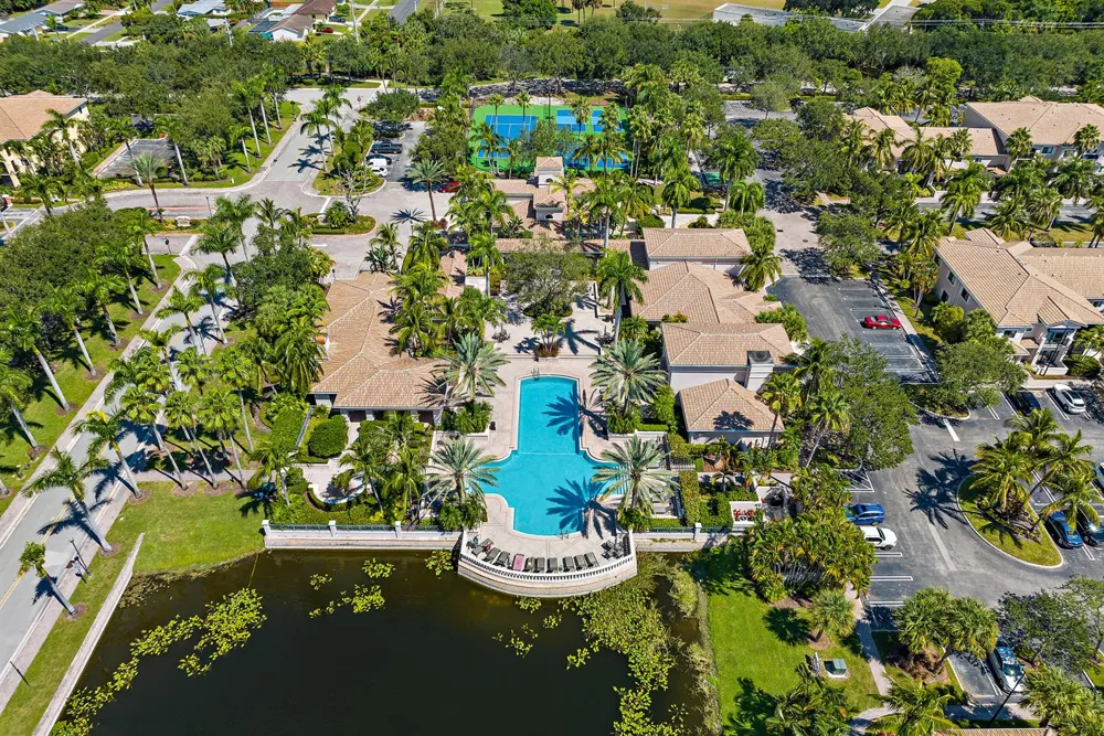 2811 Grande Parkway Palm Beach Gardens, FL 33410