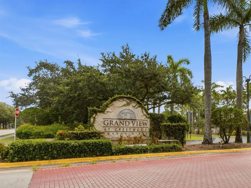 900 Crestwood Court S #920 Royal Palm Beach, FL 33411