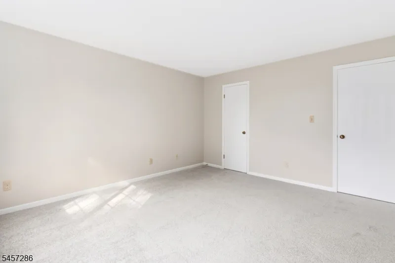 9 Sentinel Ct #E Unit E Chatham, NJ 07928
