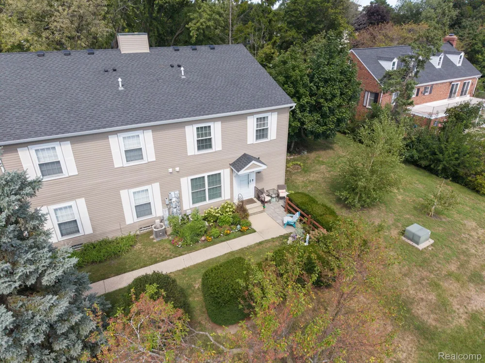 17036 Rock Harbor Court Clinton Charter Township, MI 48038