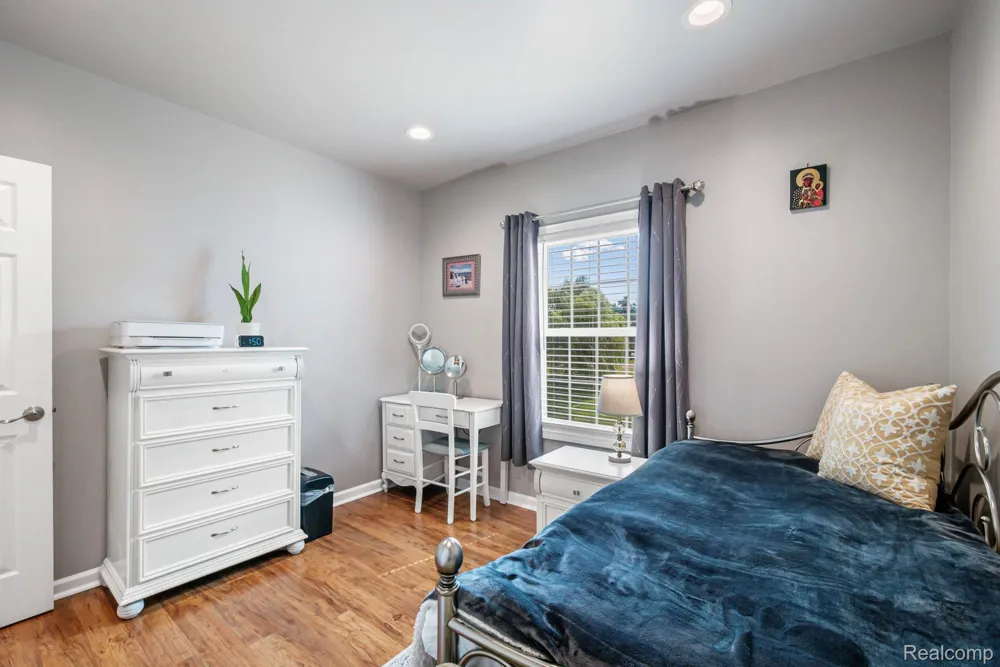 17036 Rock Harbor Court Clinton Charter Township, MI 48038