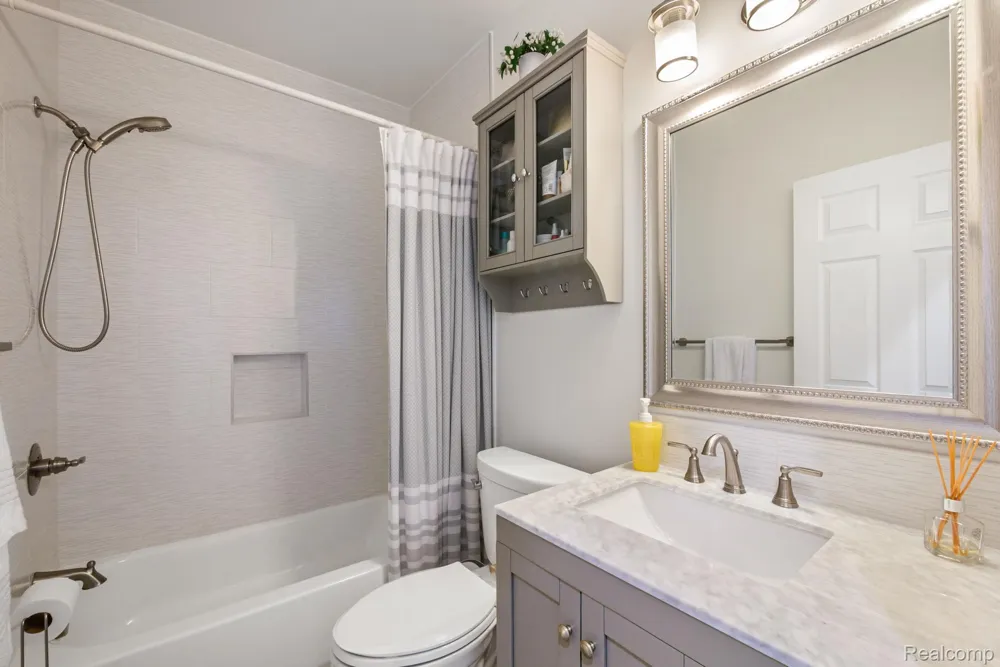 17036 Rock Harbor Court Clinton Charter Township, MI 48038