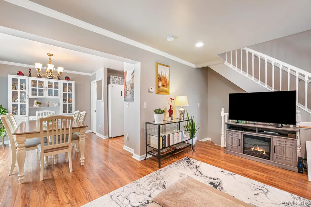 17036 Rock Harbor Court Clinton Charter Township, MI 48038