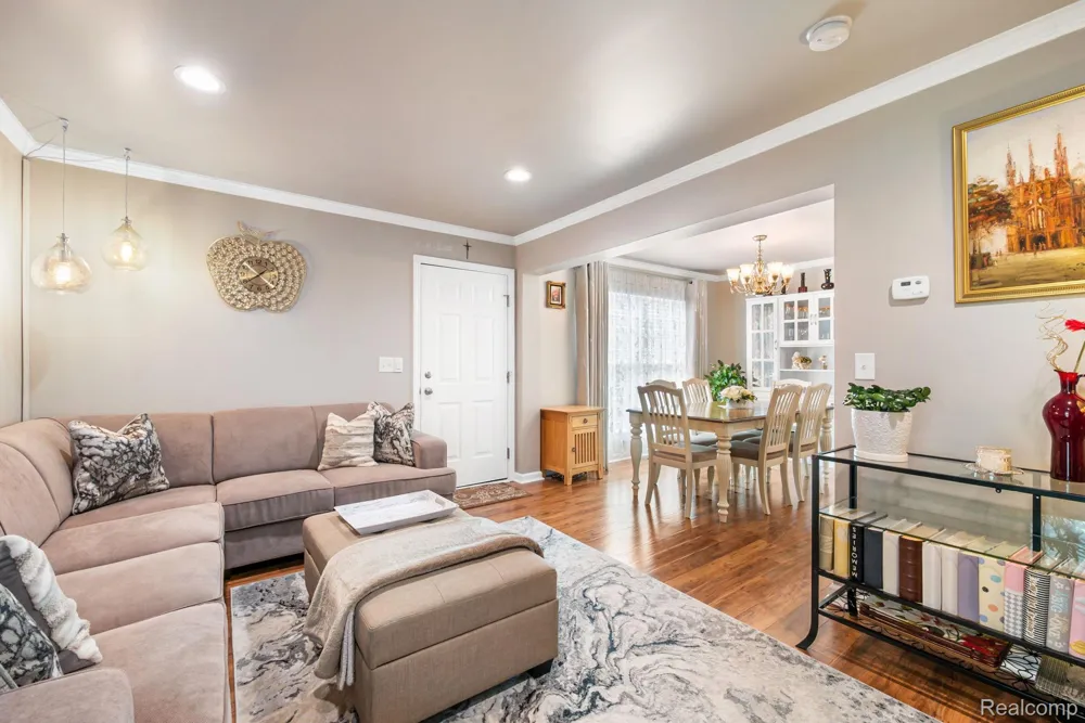 17036 Rock Harbor Court Clinton Charter Township, MI 48038