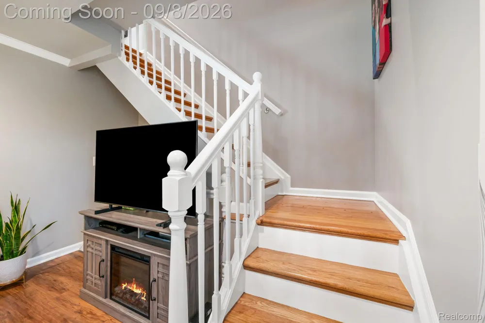 17036 Rock Harbor Court Clinton Charter Township, MI 48038