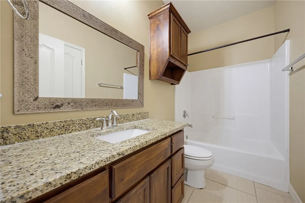 1818 Bay Landing Drive Portland, TX 78374
