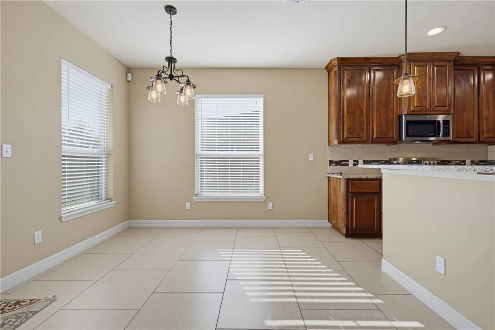 1818 Bay Landing Drive Portland, TX 78374
