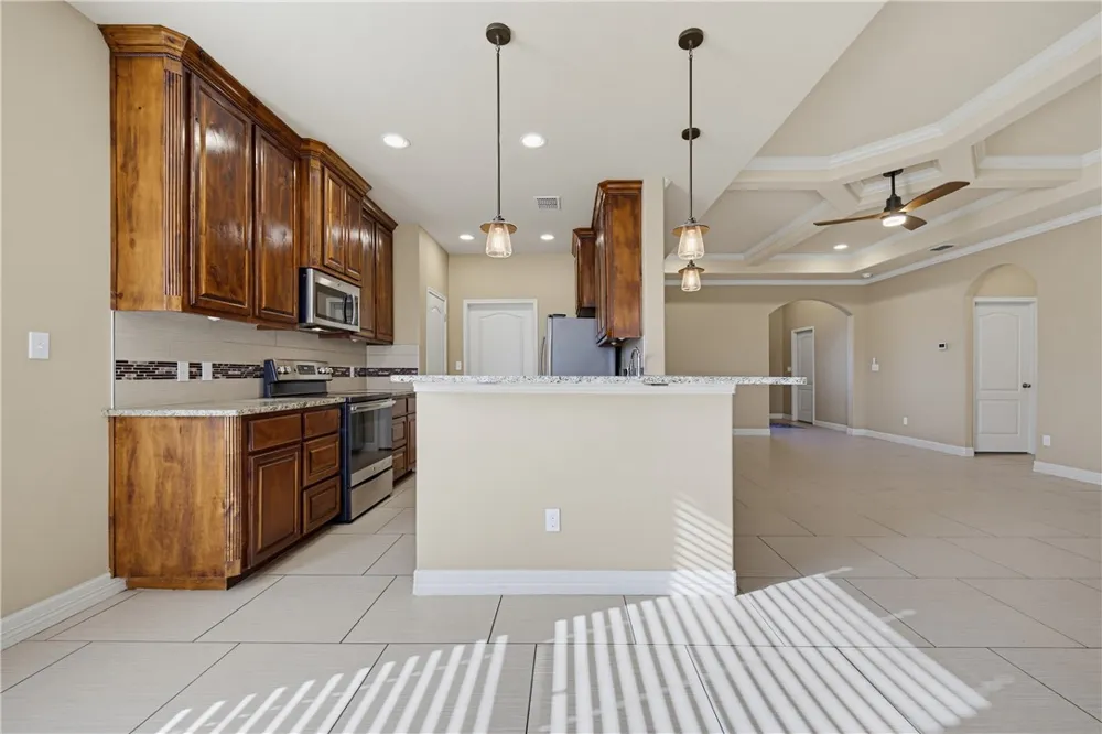 1818 Bay Landing Drive Portland, TX 78374