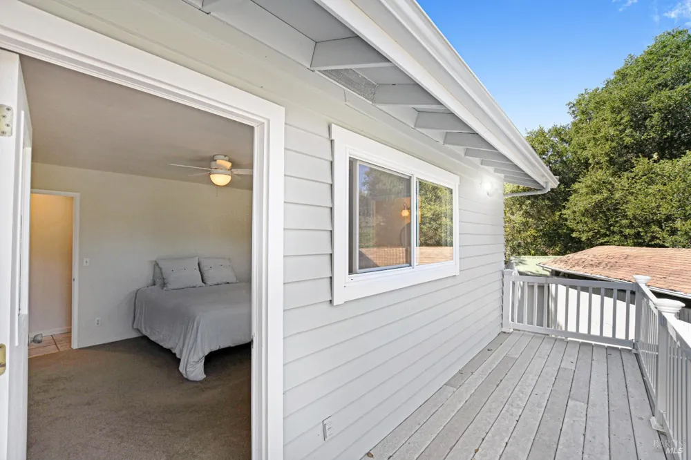 530 Bloomfield Road Sebastopol, CA 95472