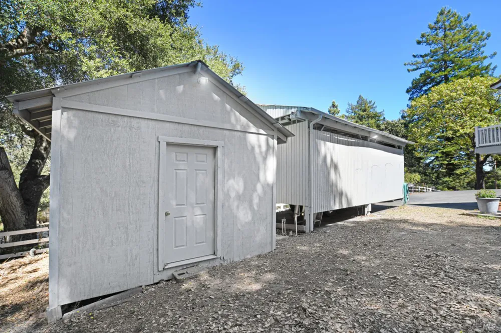 530 Bloomfield Road Sebastopol, CA 95472