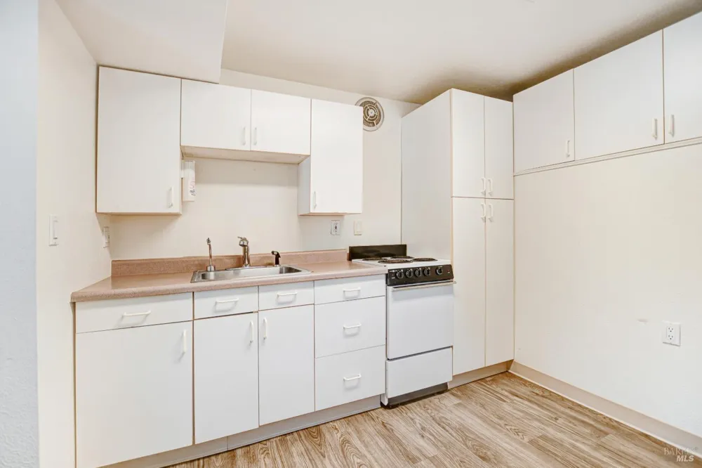 530 Bloomfield Road Sebastopol, CA 95472