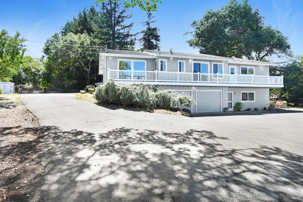 530 Bloomfield Road Sebastopol, CA 95472
