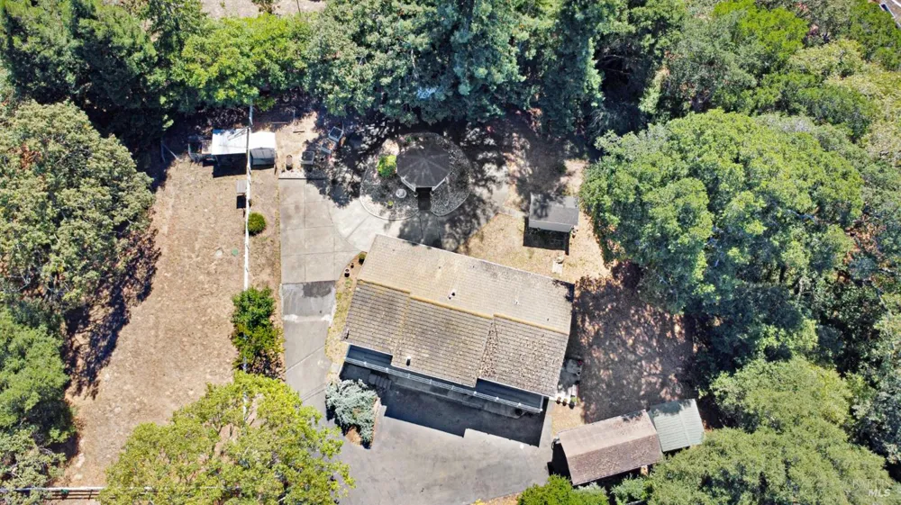 530 Bloomfield Road Sebastopol, CA 95472