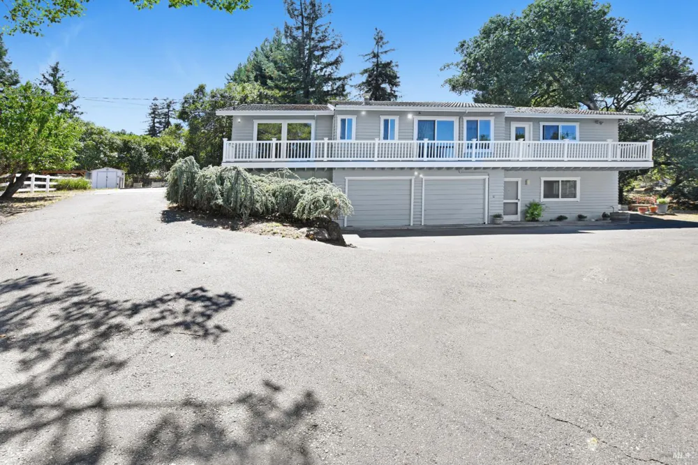 530 Bloomfield Road Sebastopol, CA 95472