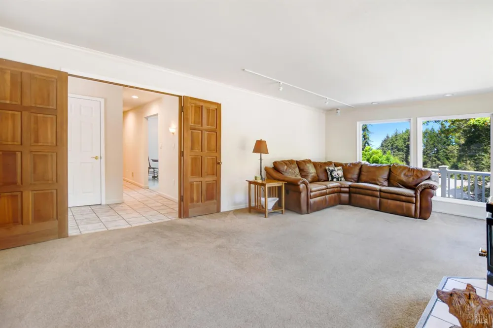 530 Bloomfield Road Sebastopol, CA 95472