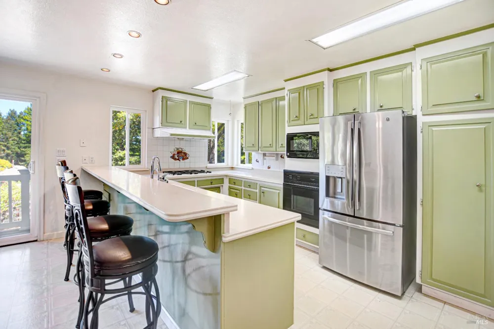 530 Bloomfield Road Sebastopol, CA 95472