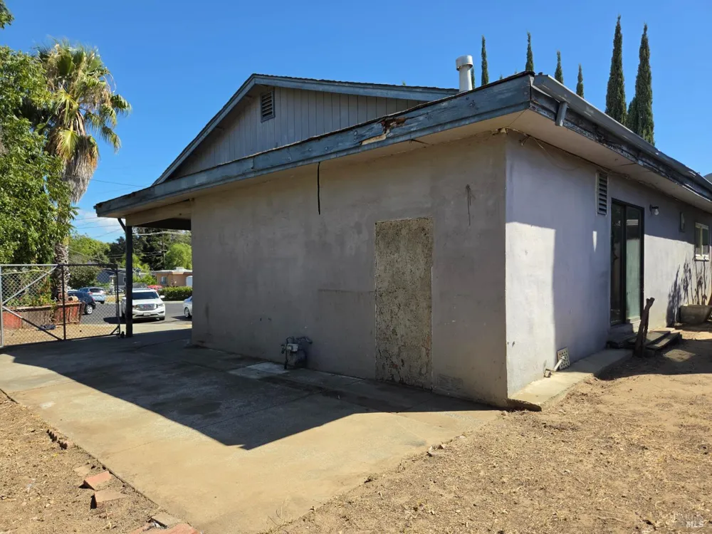 2124 Beard Court Vacaville, CA 95688