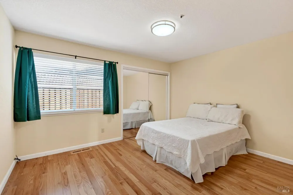 421 Greens Drive Healdsburg, CA 95448