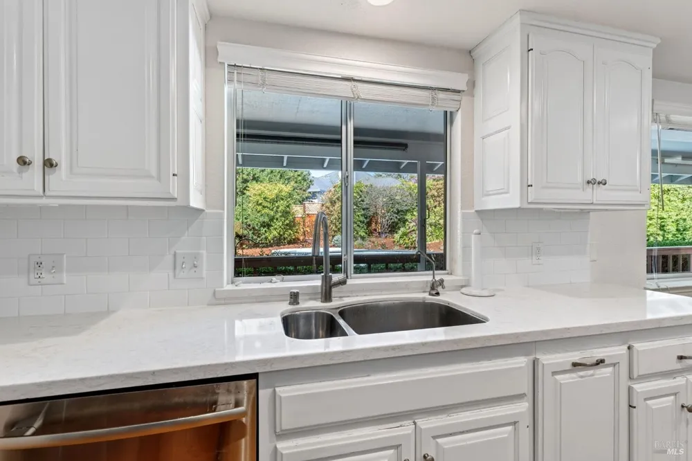 421 Greens Drive Healdsburg, CA 95448