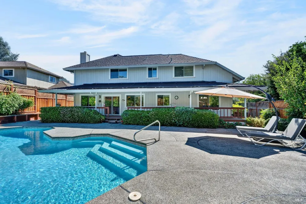 421 Greens Drive Healdsburg, CA 95448