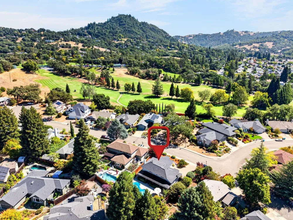 421 Greens Drive Healdsburg, CA 95448