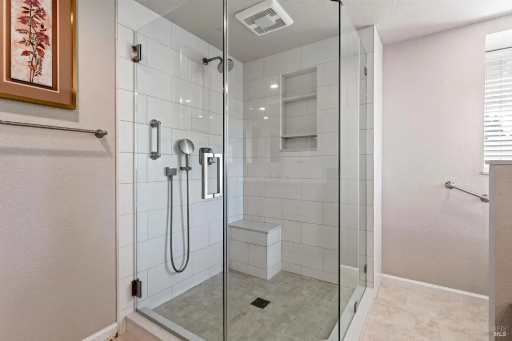 421 Greens Drive Healdsburg, CA 95448