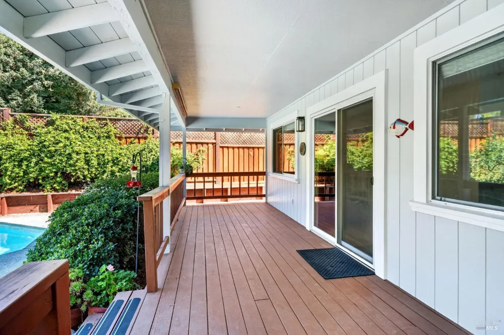 421 Greens Drive Healdsburg, CA 95448