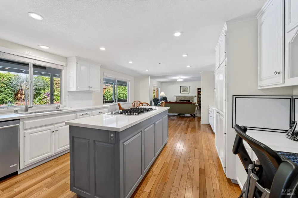 421 Greens Drive Healdsburg, CA 95448