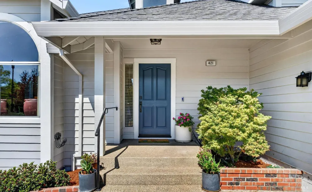 421 Greens Drive Healdsburg, CA 95448