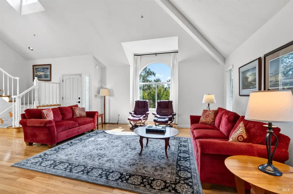 421 Greens Drive Healdsburg, CA 95448