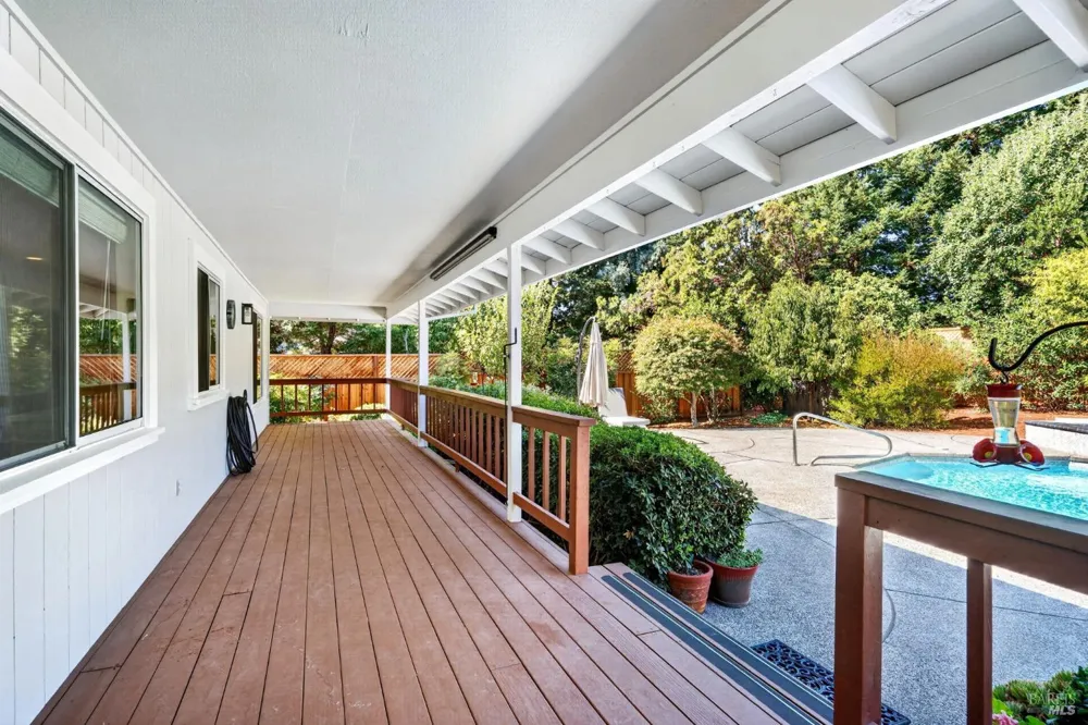 421 Greens Drive Healdsburg, CA 95448
