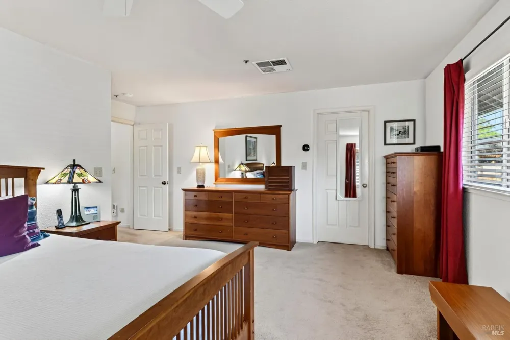 421 Greens Drive Healdsburg, CA 95448