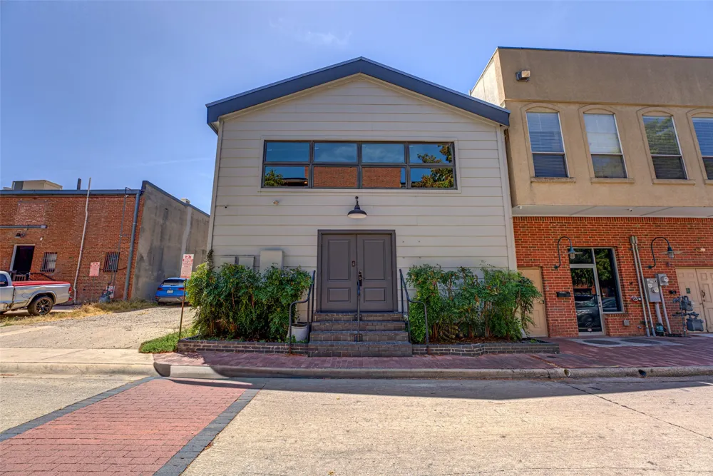 1013 E 15th Street Plano, TX 75074