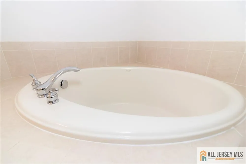 9213 Falston Circle #9213 Old Bridge, NJ 08857