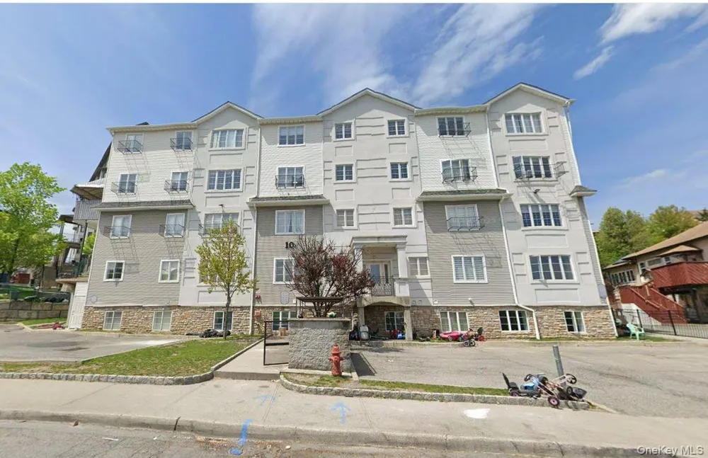 10 Meron Drive #113 Monroe, NY 10950