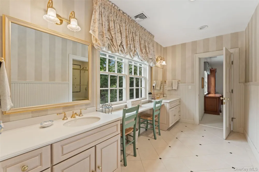15 Sheldrake Road Scarsdale, NY 10583