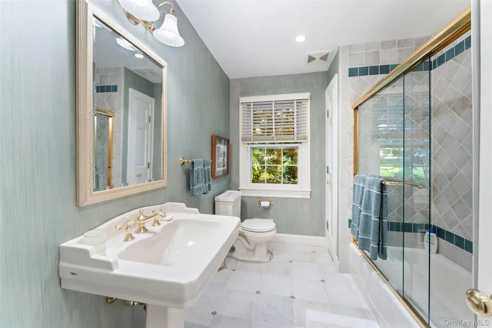 15 Sheldrake Road Scarsdale, NY 10583