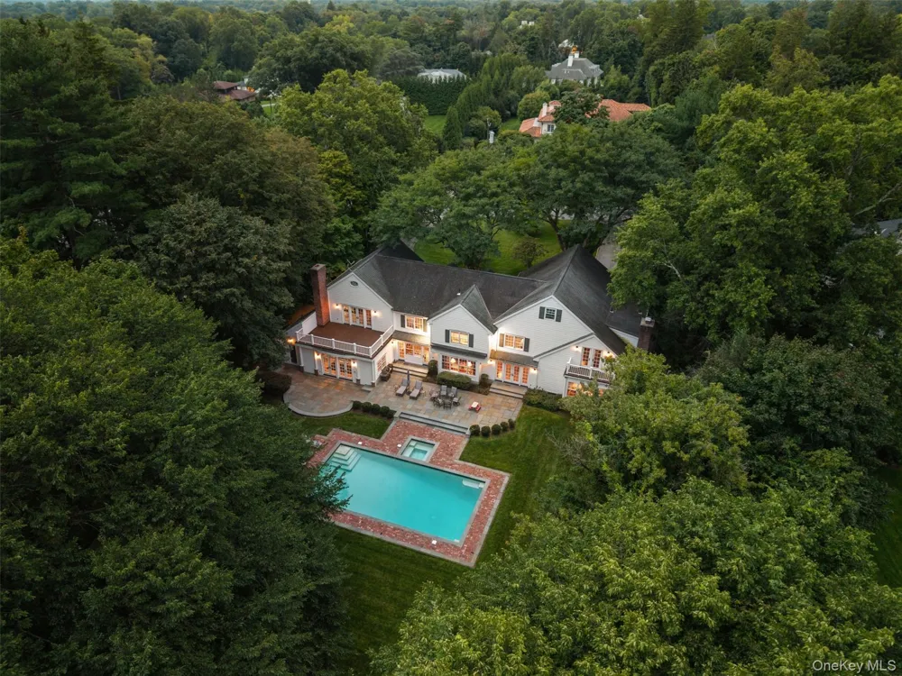 15 Sheldrake Road Scarsdale, NY 10583