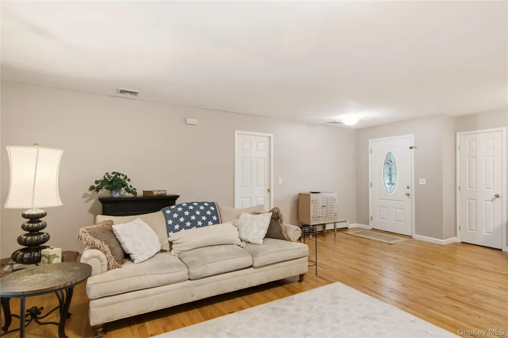 301 Laurel Road Northport, NY 11768