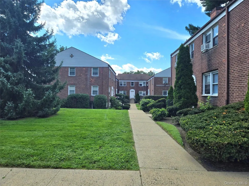 79 Broadway #D2 White Plains, NY 10603