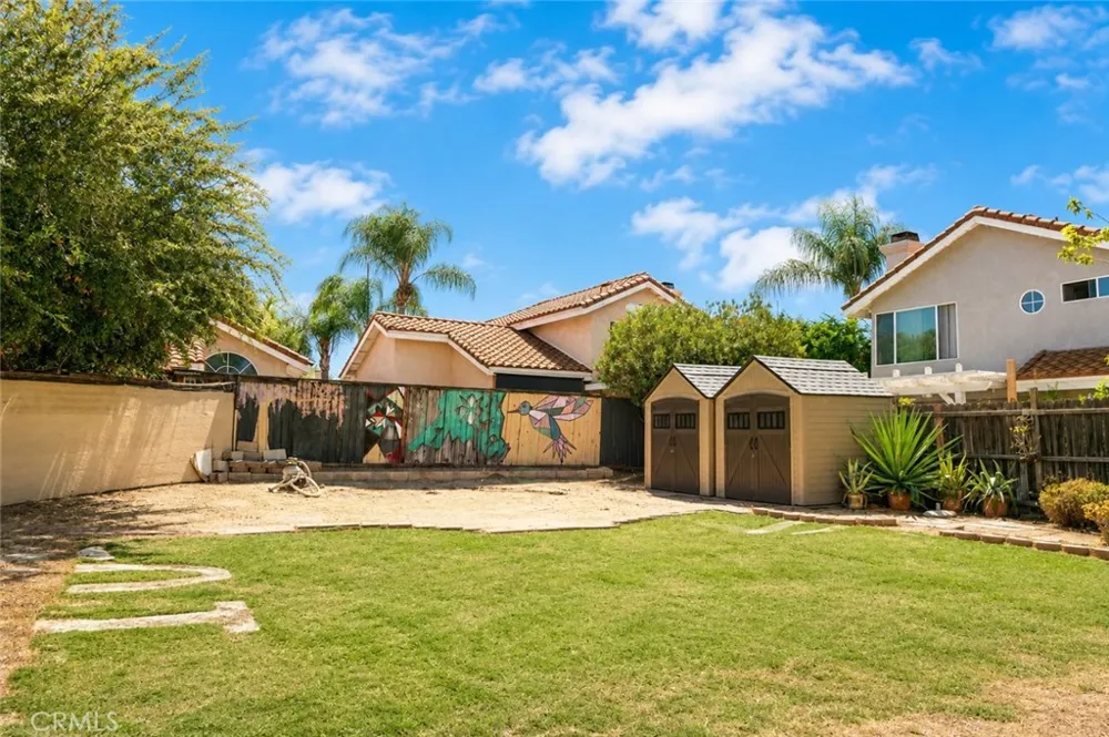 28603 River Glen Court Menifee, CA 92584
