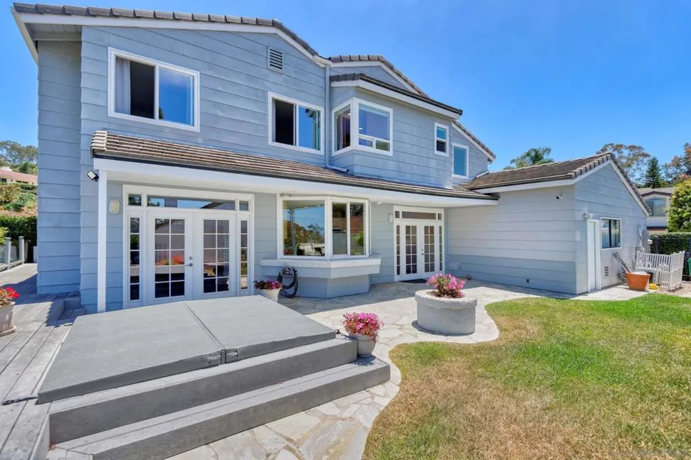 1948 Caminito El Canario La Jolla, CA 92037