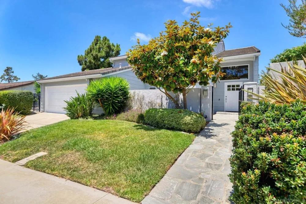 1948 Caminito El Canario La Jolla, CA 92037
